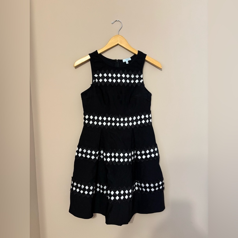 Jun & Ivy Women's Sleeveless Black Diamond Pattern Dress Size S